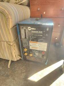 lot 220 image: Miller CC-ACDC welding power source