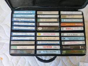 lot 199 image: Case full of cassette tapes - mostly country