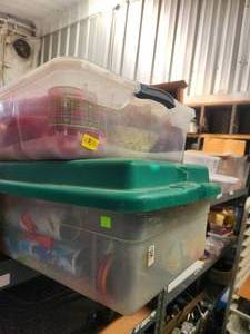 lot 206 image: Selection Christmas decor -ribbons and wrapping paper