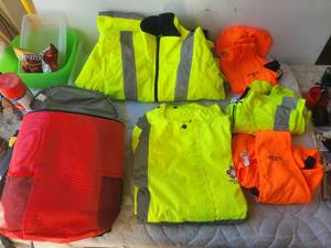 lot 208 image: Selection of safety vest and jackets