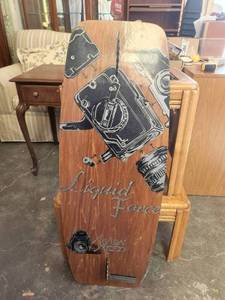 lot 172 image: Liquid Force - Aaron Reed boogie board - kneeboard