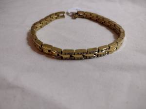 lot 99 image: Citizen gold plated and crystal bracelet. Marked Citizen. Fold over clasp. 7.5L