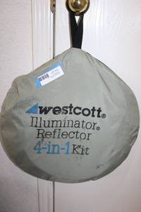 lot 12 image: Westcott Illuminator Light Reflector Kit