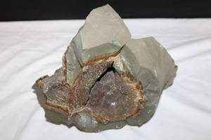 lot 190 image: LARGER Raw Septarian Geode Rock 10x9