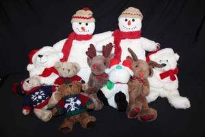lot 230 image: Plush Snowmen, Reindeer and Christmas Bears