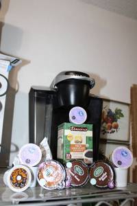 lot 255 image: Keurig Coffee Maker,  K-cups and tea