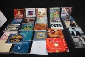 lot 384 image: CDs Kenny G, Manhattan Transfer, and More, see pictures