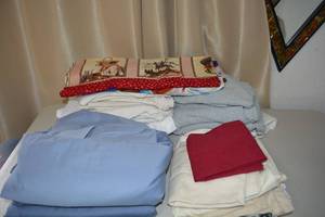 lot 287 image: Bed Linens and Pillow Shams with Pockets for Crystal