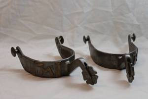 lot 400 image: Metal two tone spurs with gold accents