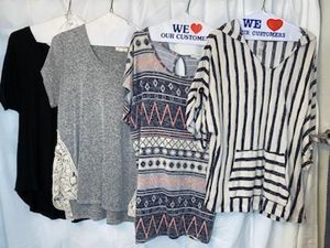 lot 409 image: Womens Clothes