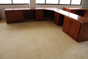 lot 49 image: Novikoff L-Shaped Work Station Cabinet with File Drawers