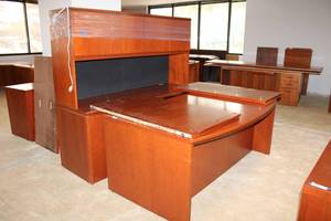 lot 58 image: Curved Front Office Desk and Workstation with Hutch Ensemble
