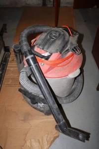 lot 8 image: Rigid 16 Gallon Shop Vac