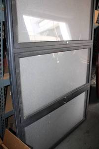 lot 138 image: 3-Panel Glass Door Display Board