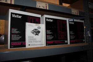 lot 143 image: 3 Vivitar Slide Projectors