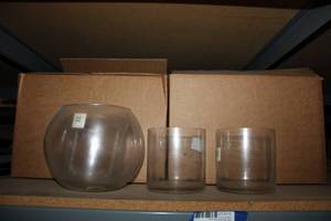 lot 173 image: 2 Boxes and Clear Flower Vases