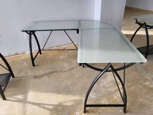 lot 20 image: Frosted Glass Top L-Shaped Desk - 37sides plus corner x 24D x 29Tall
