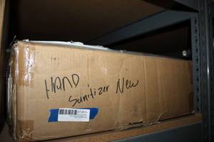 lot 315 image: Hand-Sanitizer Stand SIB
