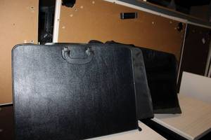 lot 322 image: Portfolio Cases