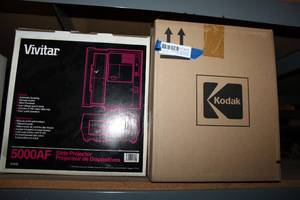 lot 335 image: Vivitar Slide Projector SIB and Slide Tray Carousels