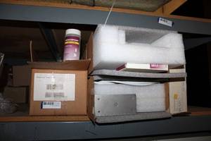 lot 344 image: Nail Picks, Foot Pump Dispenser, Blak-Ray ML-49 Longwave Ultraviolet Lamp Solid State Battery Operated