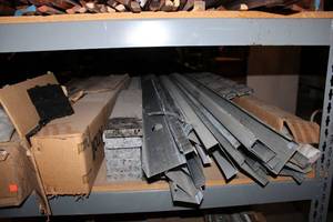 lot 381 image: Building Supplies Metal Trim, End w Hookstrip, see pictures
