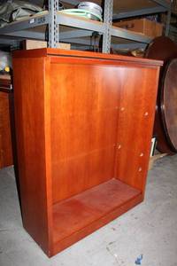 lot 515 image: 4 Solid Wood Cherry Finish Bookcase