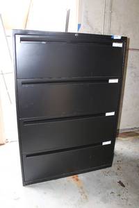 lot 520 image: 4-Drawer File Cabinet - Black