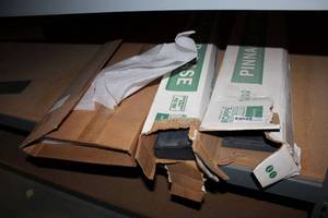 lot 464 image: Building Supplies Pinnacle Rubber Bases (2 Different Sizes) and Plexiglas Signs
