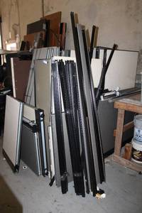 lot 506 image: Large Amount of Cubicle Parts