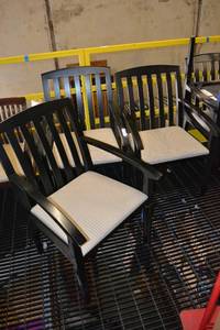 lot 562 image: Reception Area Chairs