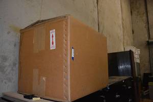 lot 567 image: Mystery Box of Stuff, see pictures