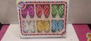 lot 19 image: Box of glass Christmas ornaments
