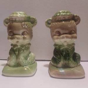 lot 30 image: MCM 8 ceramic bear figurines