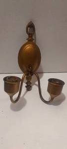 lot 52 image: Vintage wall light fixture