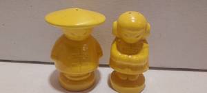 lot 58 image: set of vintage oriental figurine salt and pepper shakers