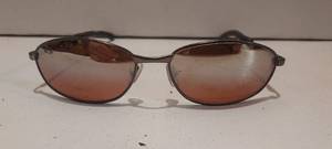 lot 86 image: sunglasses