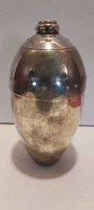 lot 162 image: MCM Godinger silver plated mixerflask