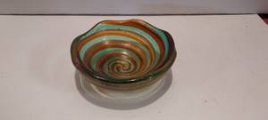 lot 167 image: Vintage glass ashtray