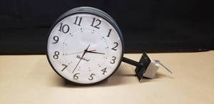lot 68 image: Vintage Rauland Double Sided School Wall Clock