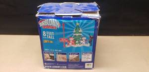 lot 120 image: Giant 8 Inflatable Christmas Decoration