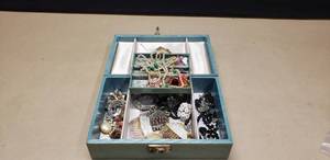 lot 159 image: Large Lot of Vintage Watches, Hair Accessories & Costume Jewelry w Jewelry Case, Approx 35 Pieces