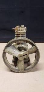 lot 206 image: Quincy X8 Air Compressor Pump