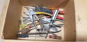 lot 225 image: Lot of Misc Hand Tools , Approx 20 Pieces