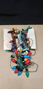 lot 246 image: 3 Strands of 1960s Glass Bulb Christmas Lights