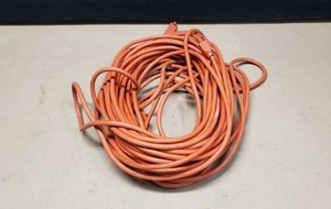 lot 253 image: 100 Heavy Duty Extension Cord