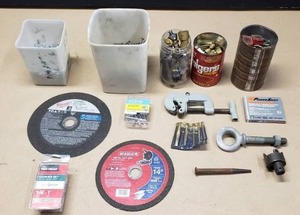 lot 286 image: Large Lot of Misc Hardware, Screws, Bolts, Brass Fittings, Cut-Off Wheels, Etc...