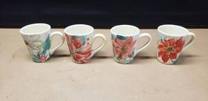 lot 381 image: Complete Set of 4 Pfaltzgraff Hand Painted Mugs, Holiday Market Pattern