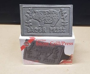 lot 398 image: NEW Norpro Cast Iron Bacon Grill  Press