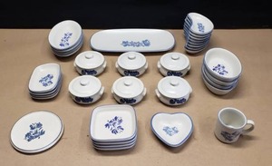lot 421 image: Large Lot of Pfaltzgraff Yorktowne Pieces. Crescent Salad Plates (Qty 8), Soup Bowls w Lid (Qty 6), Serving Tray & More